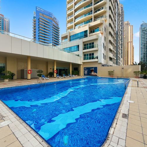 Vibrant 1 bedroom with Marina view- Your Stylish & Bright Getaway