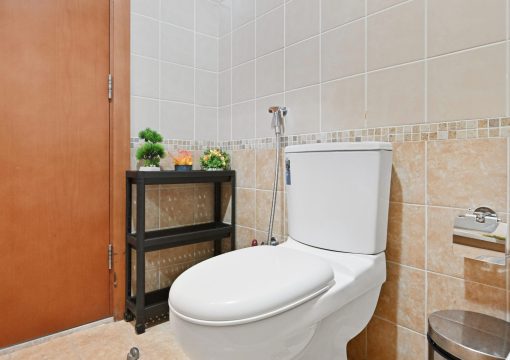 Vibrant 1 bedroom with Marina view- Your Stylish & Bright Getaway