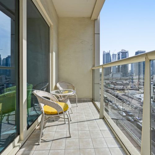 Vibrant 1 bedroom with Marina view- Your Stylish & Bright Getaway