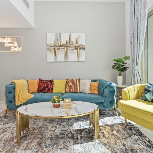 Vibrant 1 bedroom with Marina view- Your Stylish & Bright Getaway