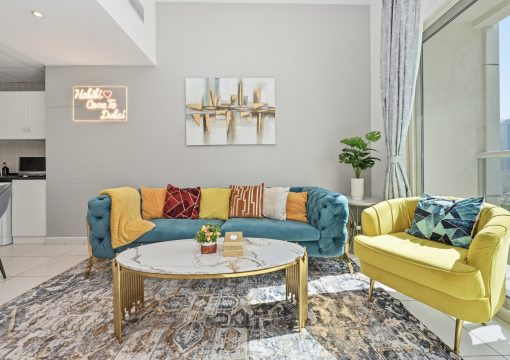 Vibrant 1 bedroom with Marina view- Your Stylish & Bright Getaway