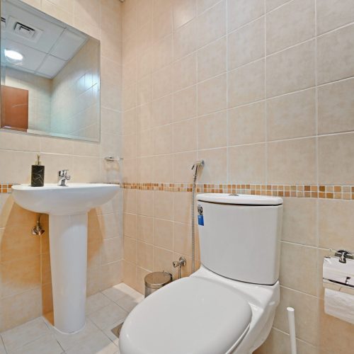 Vibrant 1 bedroom with Marina view- Your Stylish & Bright Getaway