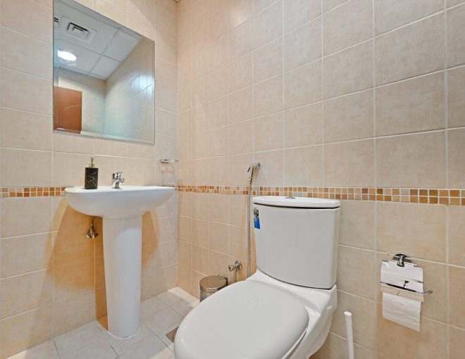 Vibrant 1 bedroom with Marina view- Your Stylish & Bright Getaway